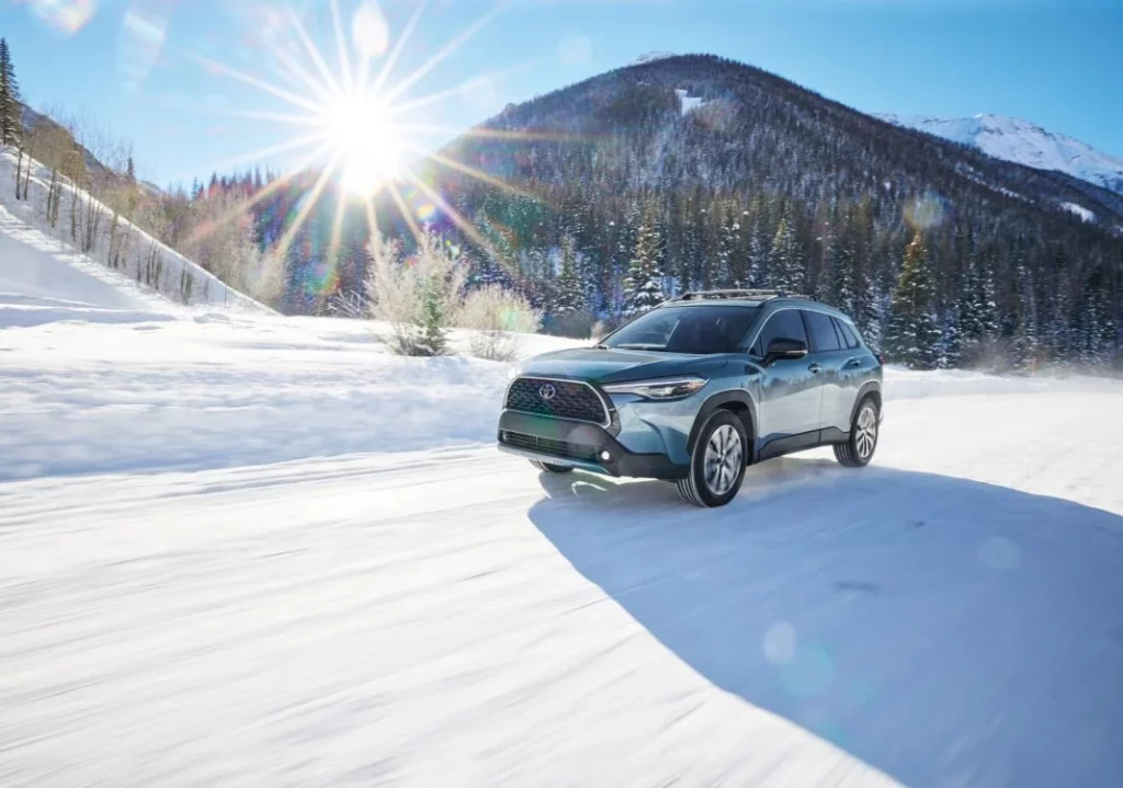 2024 Toyota Corolla Cross USA 24 Motor16
