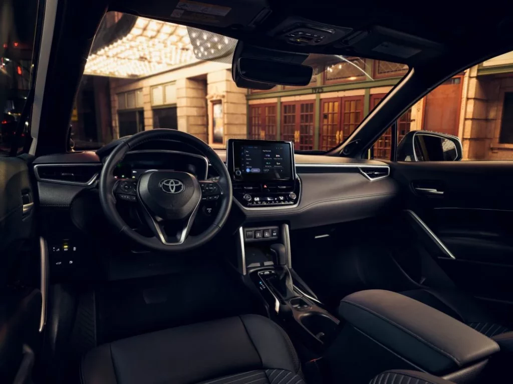 2024 Toyota Corolla Cross USA. Imagen interior.