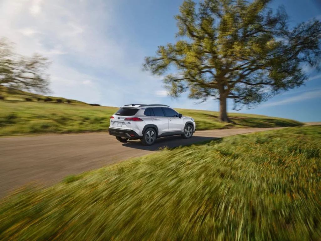 2024 Toyota Corolla Cross USA 7 Motor16
