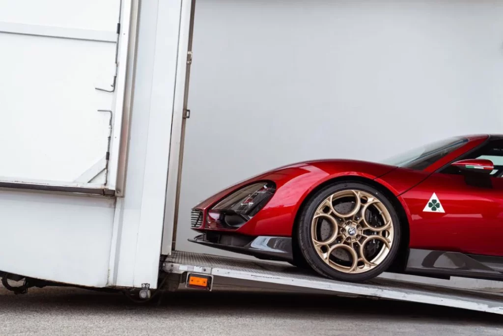 El primer Alfa Romeo 33 Stradale ya es una realidad 2 Motor16 ALFA 33 STRADALE PRIMERO 4 Motor16