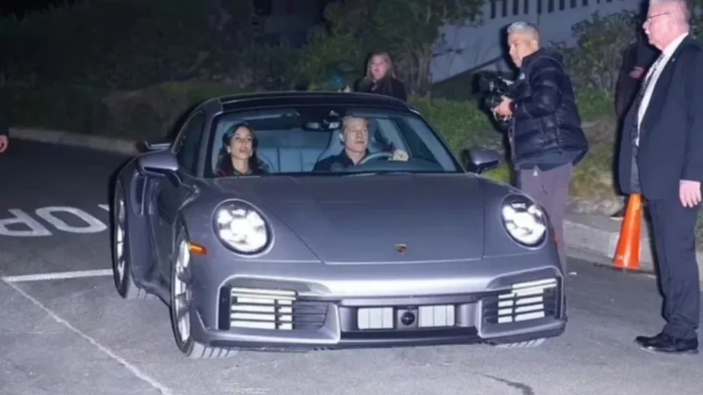 El impresionante Porsche 964 con el que Brad Pitt se mueve por Carmel 1 Motor16 Gran elección por parte de Brad Pitt y su pareja