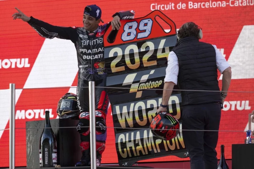 El Gran Premio de MotoGP de Barcelona es "el mejor del año 2024" y también el más solidario 1 Motor16 EuropaPress 6347217 martin jorge spa prima pramac racing ducati desmosedici gp24 podium Motor16