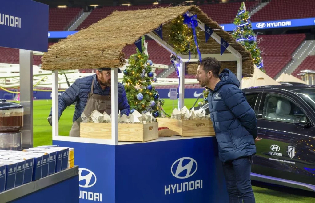 HYUNDAI ATLETICO DE MADRID CAMPING NAVIDAD10 Motor16