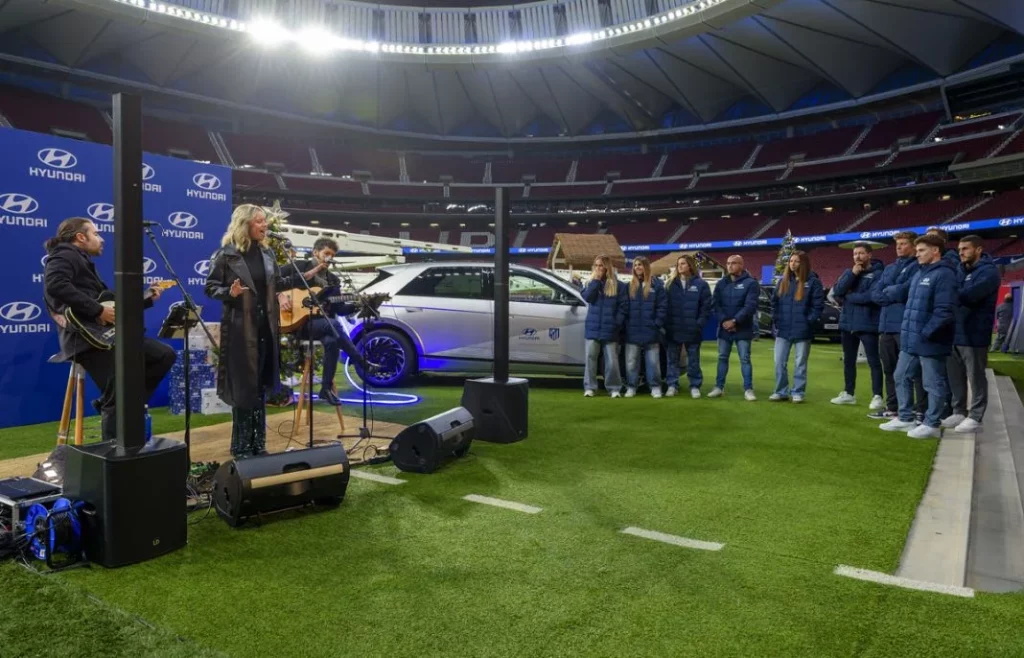 HYUNDAI ATLETICO DE MADRID CAMPING NAVIDAD9 Motor16
