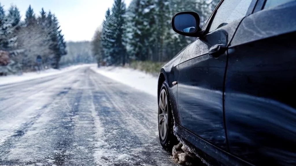 Hielo nieve carretera 1 Motor16