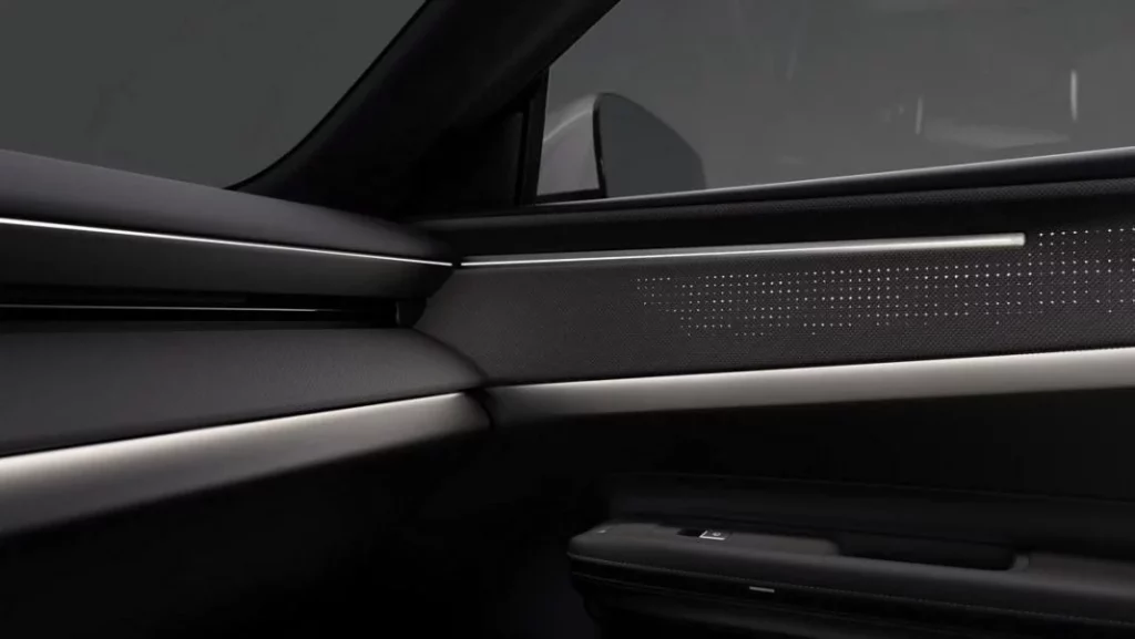 INTERIOR POLESTAR 4 2 copia Motor16