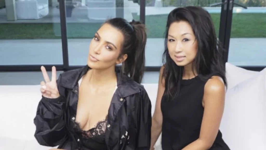 El impresionante coche que Kim Kardashian ha regalado a su mejor amiga 1 Motor16 Un gesto que destaca a Kim Kardashian
