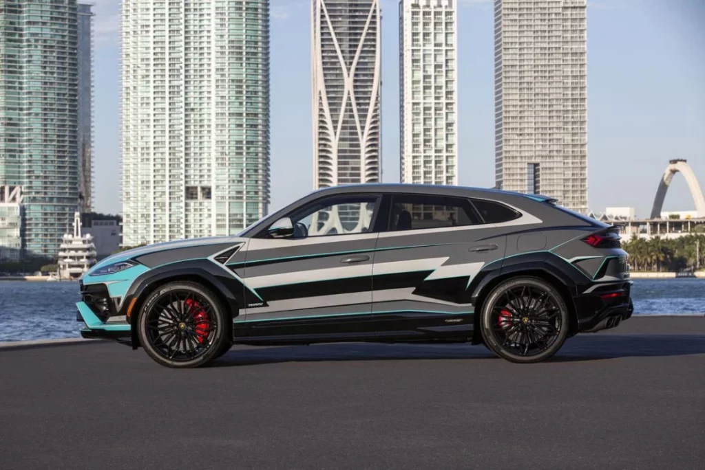 La exclusividad y el estilo de Miami impregnan al Lamborghini Urus SE 15 Motor16 LAMBORGHINI URUS MIAMI 11 Motor16