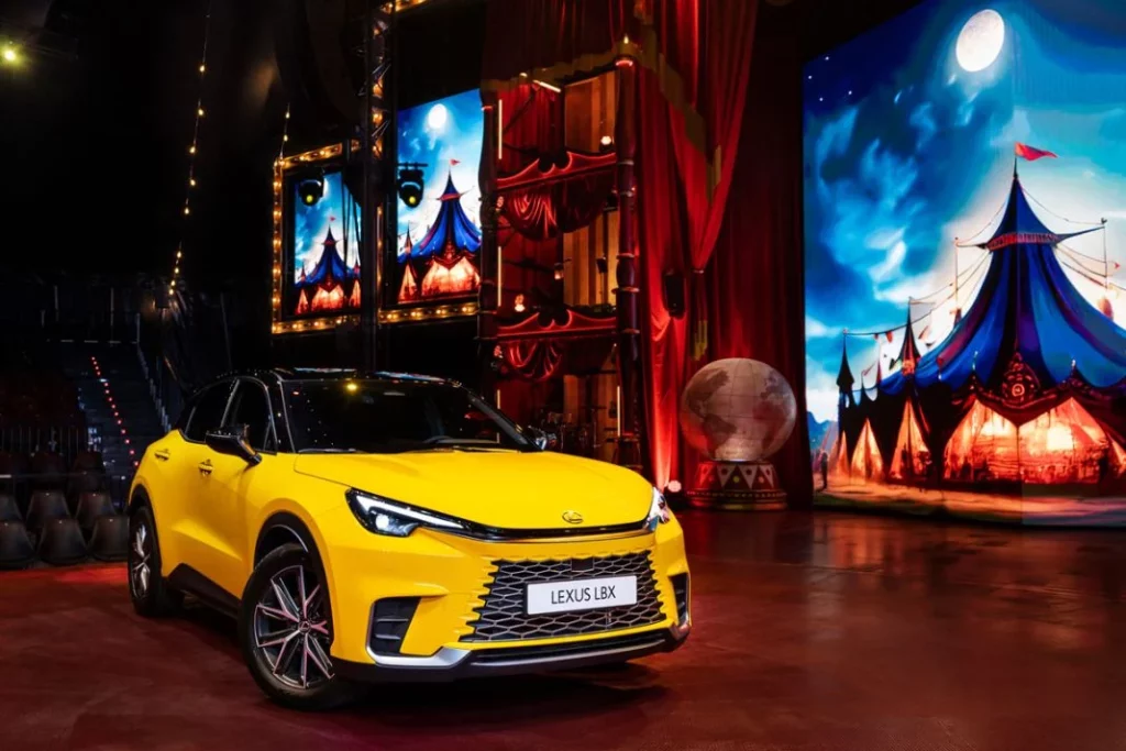 La magia del circo regresa por Navidad gracias a Lexus 1 Motor16 Lexus LBX Circlassica 2024 20 scaled 1 Motor16