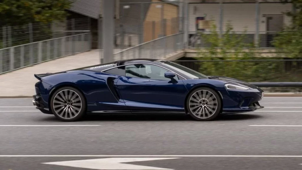 ¿Sabes cuánto cuestan dos ruedas de un McLaren? Este instagramer te enseña la factura 1 Motor16 McLaren Motor16