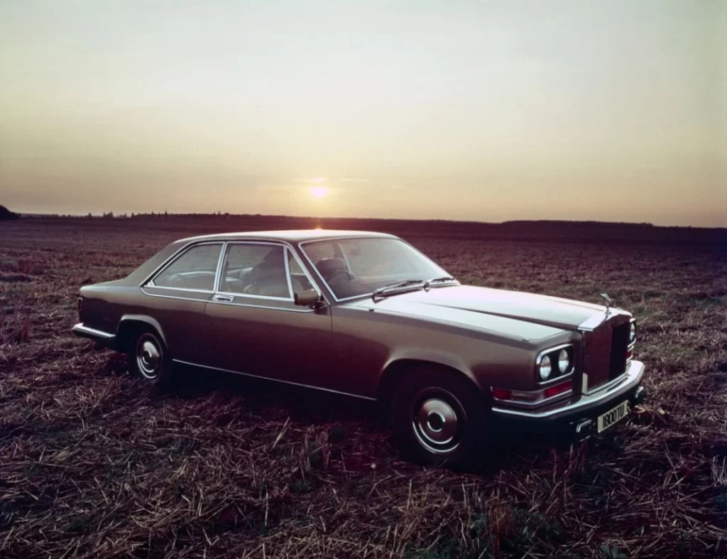 ROLLS ROYCE CAMARGUE 2 Motor16