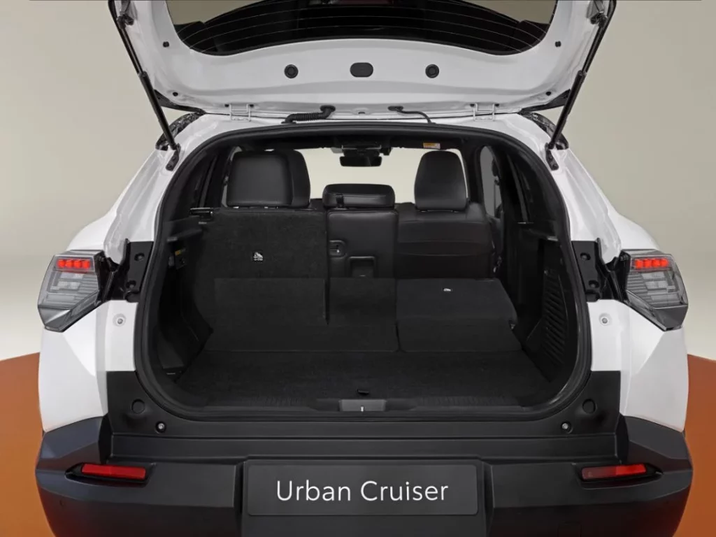 TOYOTA URBAN CRUISER 9 Motor16