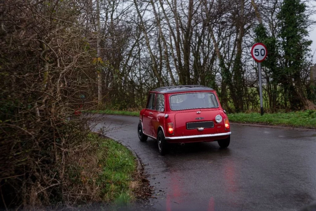 El último restomod de Tolman es un Mini Cooper S Mk II de 1968 6 Motor16 Tolman Mini dynamic 4 Motor16