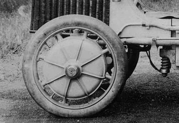 El primer coche eléctrico de Porsche cumple ¡125 años! 1 Motor16 Motores eléctricos en las ruedas delanteras utilizados por Porsche en 1900