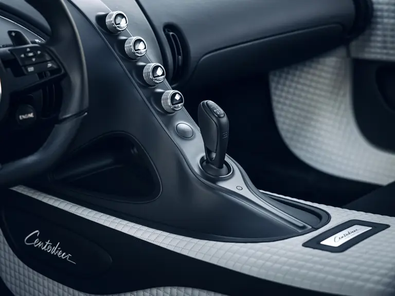 Bugatti Centodieci: O la forma más sencilla de ganar 7 millones en dos años 39 Motor16 2023 Bugatti Centodieci RM Sothebys 11 Motor16