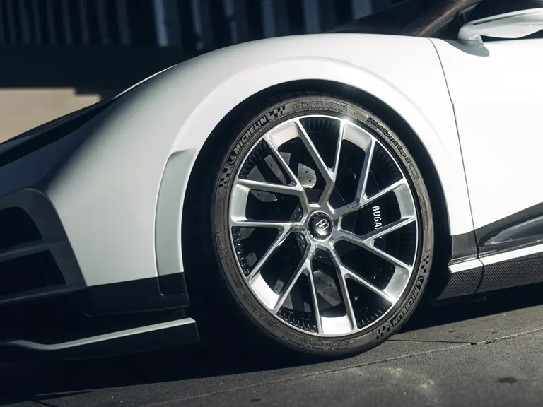 Bugatti Centodieci: O la forma más sencilla de ganar 7 millones en dos años 15 Motor16 2023 Bugatti Centodieci RM Sothebys 2 Motor16