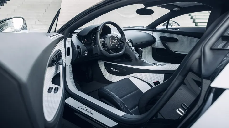 Bugatti Centodieci: O la forma más sencilla de ganar 7 millones en dos años 26 Motor16 2023 Bugatti Centodieci RM Sothebys 26 Motor16