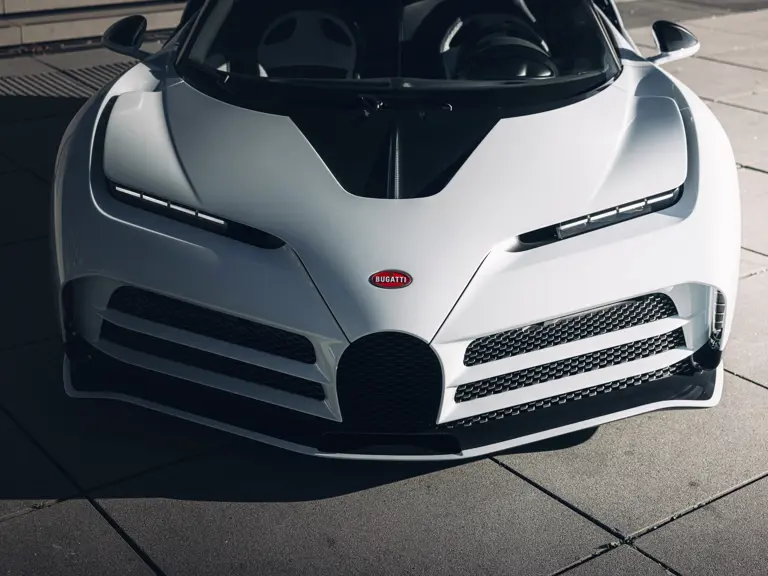 Bugatti Centodieci: O la forma más sencilla de ganar 7 millones en dos años 12 Motor16 2023 Bugatti Centodieci RM Sothebys 33 Motor16