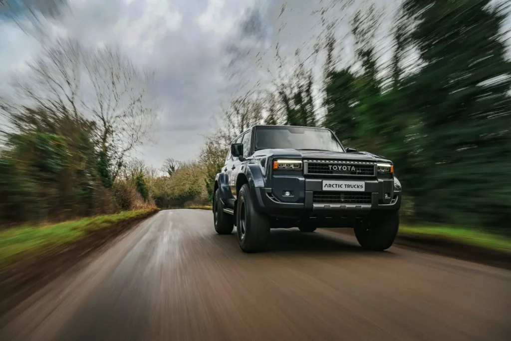 El Toyota Land Cruiser se convierte en una apisonadora gracias a Arctic Trucks 21 Motor16 2025 Arctic Trucks Toyota Land Cruiser AT37 21 Motor16
