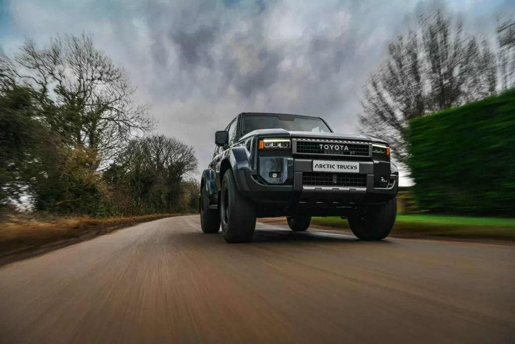 El Toyota Land Cruiser se convierte en una apisonadora gracias a Arctic Trucks 22 Motor16 2025 Arctic Trucks Toyota Land Cruiser AT37 22 Motor16