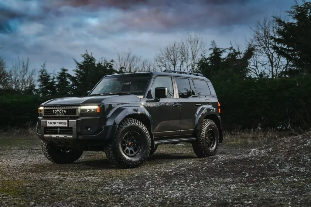 El Toyota Land Cruiser se convierte en una apisonadora gracias a Arctic Trucks 11 Motor16 2025 Arctic Trucks Toyota Land Cruiser AT37 28 Motor16