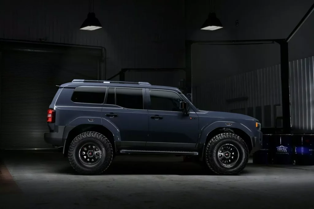 El Toyota Land Cruiser se convierte en una apisonadora gracias a Arctic Trucks 8 Motor16 2025 Arctic Trucks Toyota Land Cruiser AT37 4 Motor16