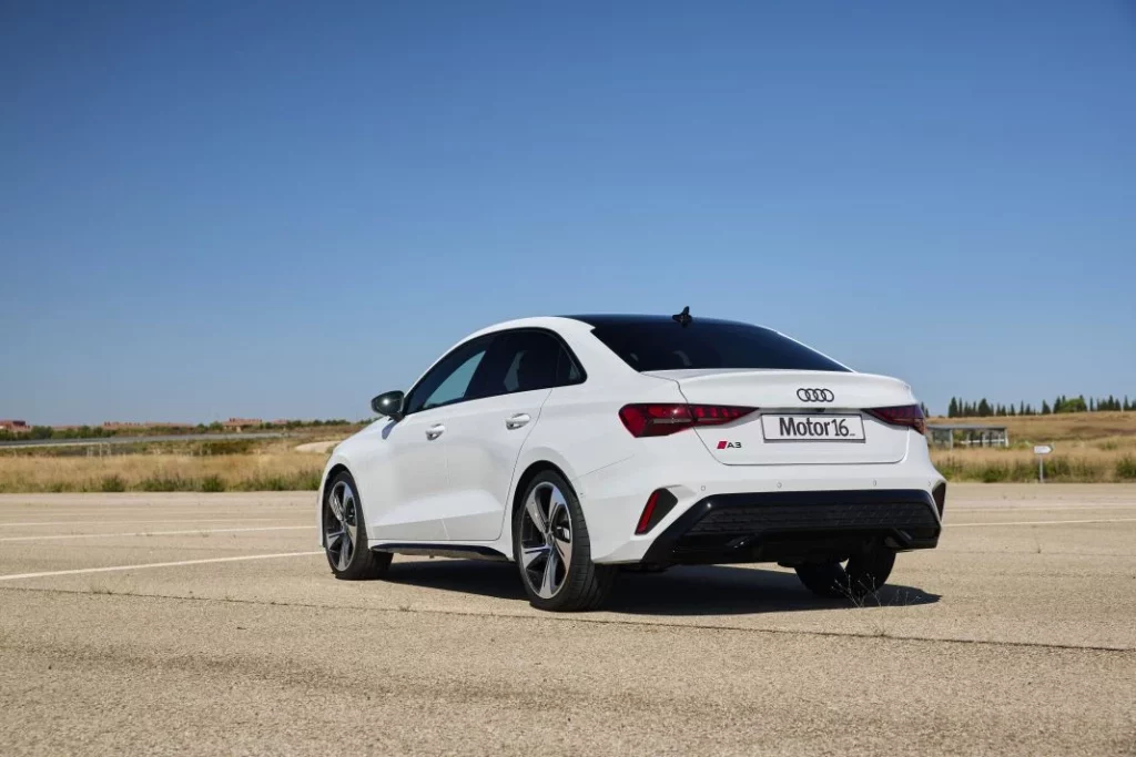Prueba del Audi A3 Sedan 35 TFSI S tronic: Un clásico moderno 14 Motor16 Audi A3 Sedan 35 TFSI S tronic Black Line 11 Motor16