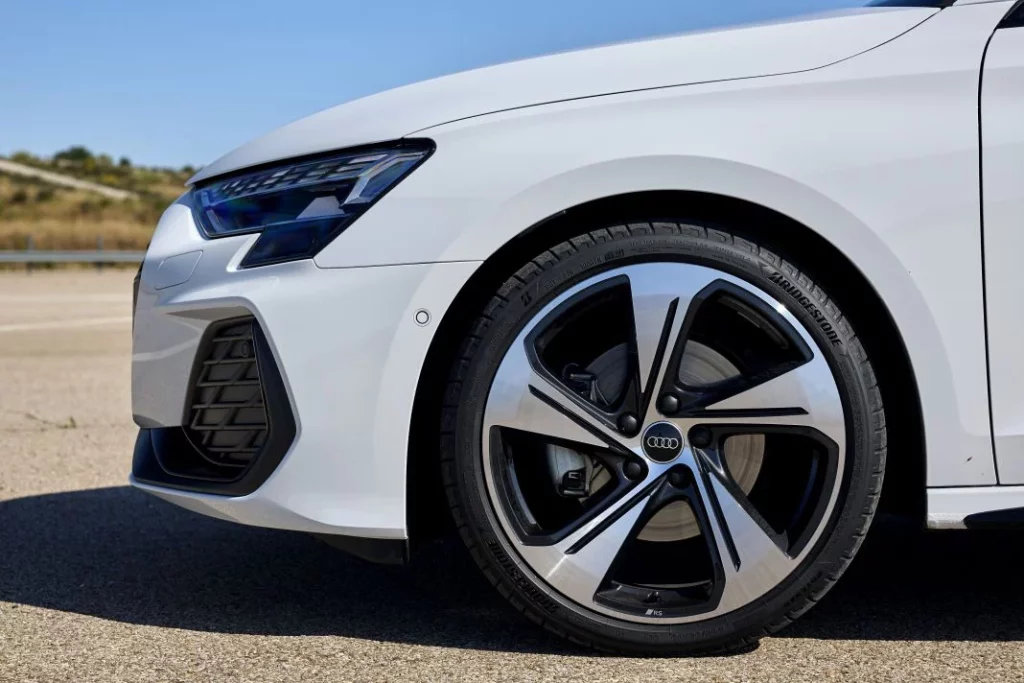 Prueba del Audi A3 Sedan 35 TFSI S tronic: Un clásico moderno 15 Motor16 Audi A3 Sedan 35 TFSI S tronic Black Line 14 Motor16