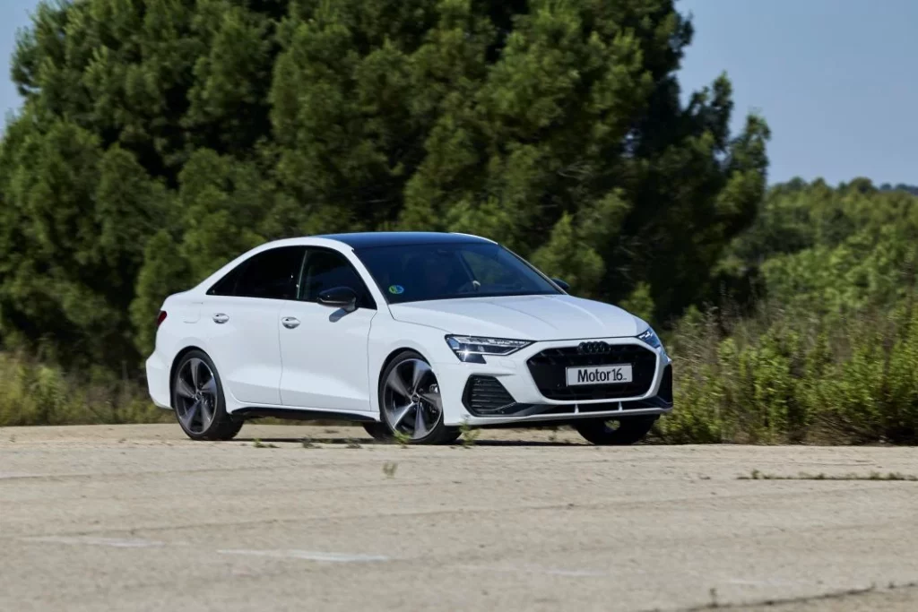 Prueba del Audi A3 Sedan 35 TFSI S tronic: Un clásico moderno 7 Motor16 Audi A3 Sedan 35 TFSI S tronic Black Line 22 Motor16