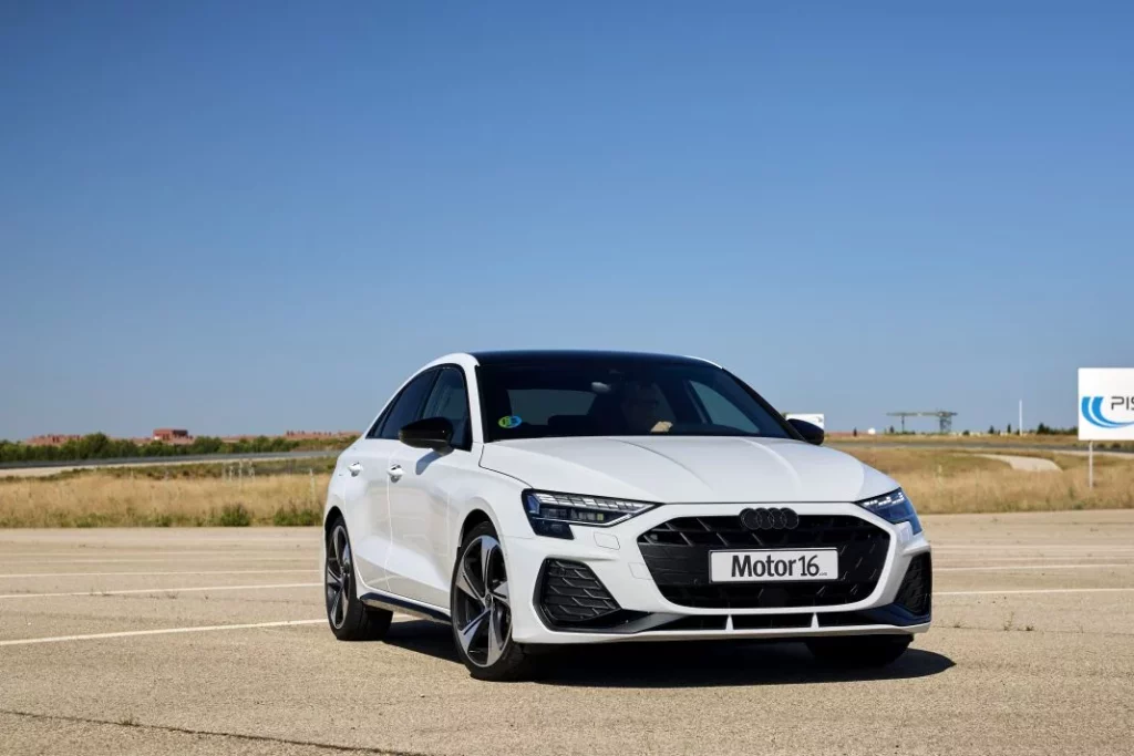 Prueba del Audi A3 Sedan 35 TFSI S tronic: Un clásico moderno 12 Motor16 Audi A3 Sedan 35 TFSI S tronic Black Line 8 Motor16