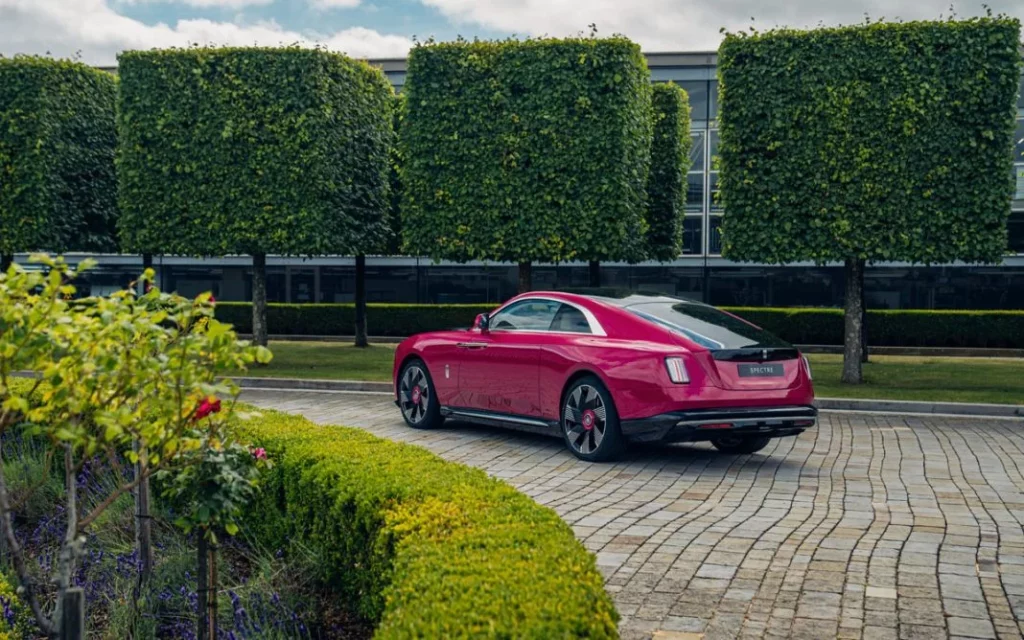 Bespoke, la división más exclusiva de Rolls-Royce, la 'niña bonita' de la marca 42 Motor16 BESPOKE ROLLS ROYCE 32 Motor16