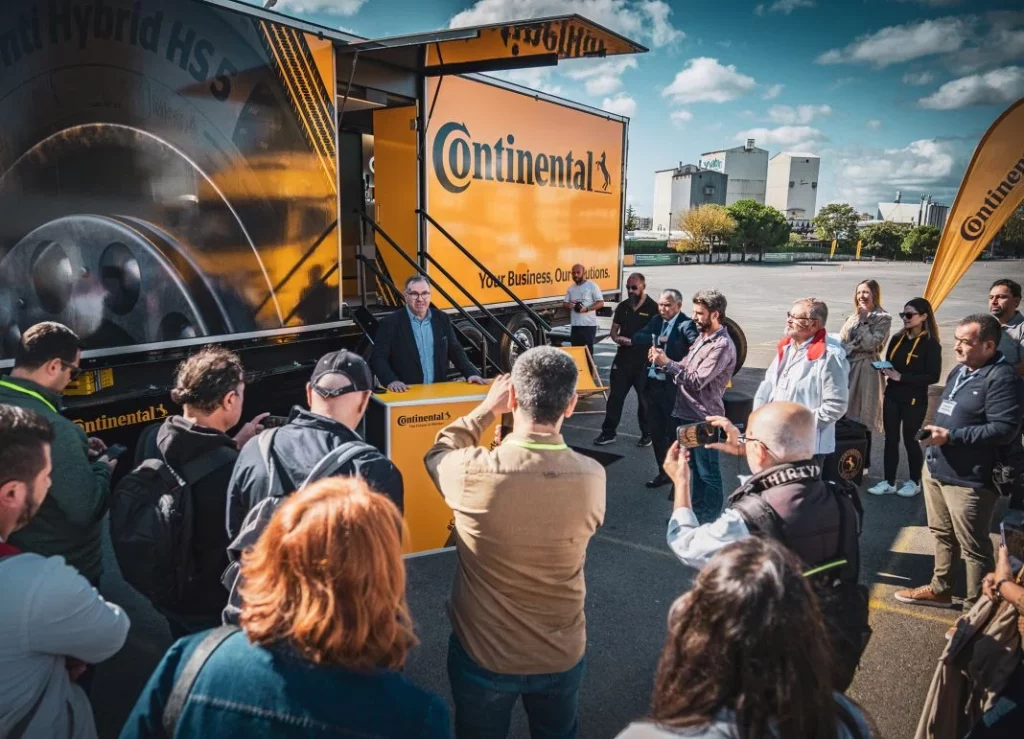 Roadshow de Continental: 37.000 kilómetros dando a conocer las innovaciones de la marca 3 Motor16 Continental PP ContiEuropeanRoadshow 02 Motor16