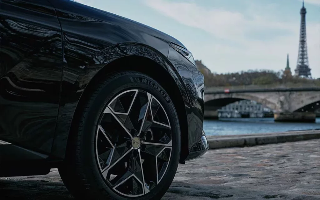 Édition France, la nueva y exclusiva familia DS para empezar 2025 12 Motor16 DS 4 EDITION FRANCE 3 Motor16
