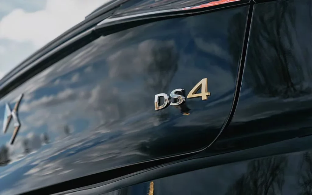 Édition France, la nueva y exclusiva familia DS para empezar 2025 13 Motor16 DS 4 EDITION FRANCE 4 Motor16