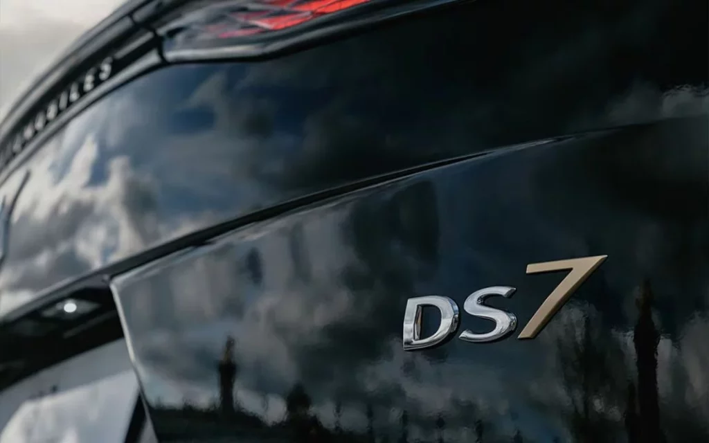 Édition France, la nueva y exclusiva familia DS para empezar 2025 20 Motor16 DS 7 EDITION FRANCE 2 Motor16