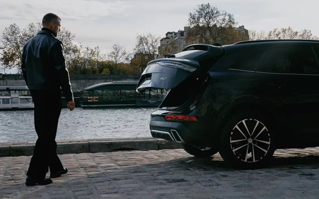 Édition France, la nueva y exclusiva familia DS para empezar 2025 25 Motor16 DS 7 EDITION FRANCE 7 Motor16