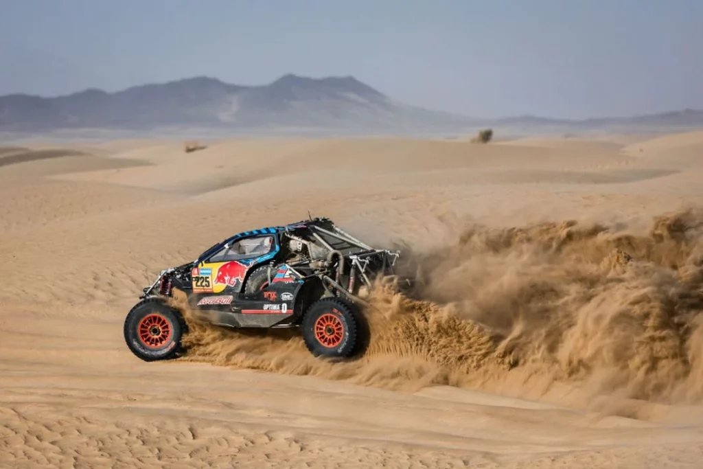 Un Dakar demasiado duro, y además con otro enemigo inesperado 2 Motor16 EuropaPress 6437017 225 sainz carlos spa cruz lucas spa ford ford m sport fia w2rc ultimate Motor16