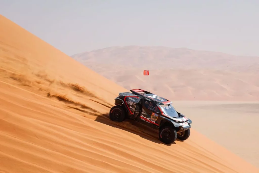 Las lecciones que ha dejado el Dakar 2025, incluyendo a los españoles 17 Motor16 EuropaPress 6458299 200 al attiyah nasser qat boulanger edouard fra dacia the dacia sandriders Motor16