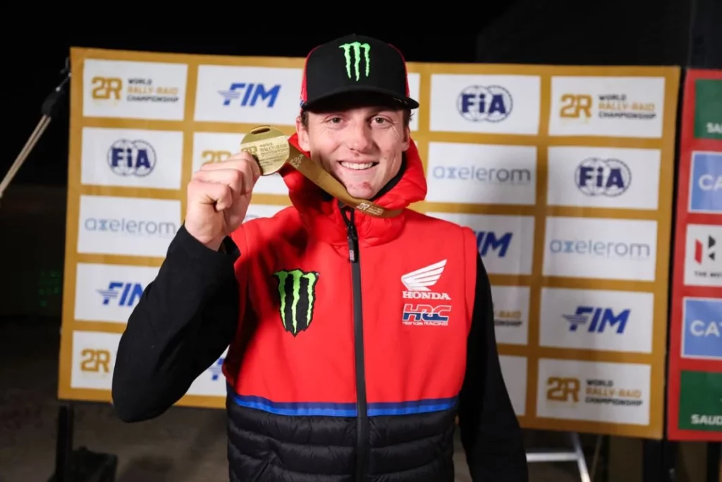 Las lecciones que ha dejado el Dakar 2025, incluyendo a los españoles 10 Motor16 EuropaPress 6458458 schareina tosha spa honda monster energy honda hrc motul rallygp portrait Motor16