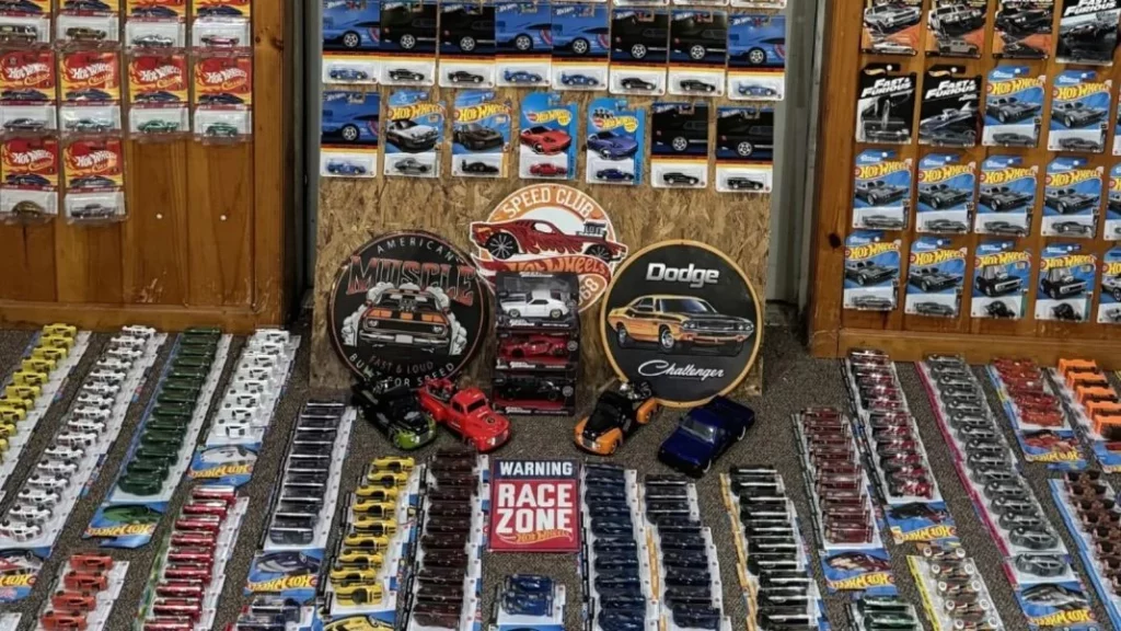 Una de las colecciones de Hot Wheels más impresionantes del mundo sale a subasta a 4,40 euros/coche 2 Motor16 ¿Cuál fue el precio por el que se vendió?