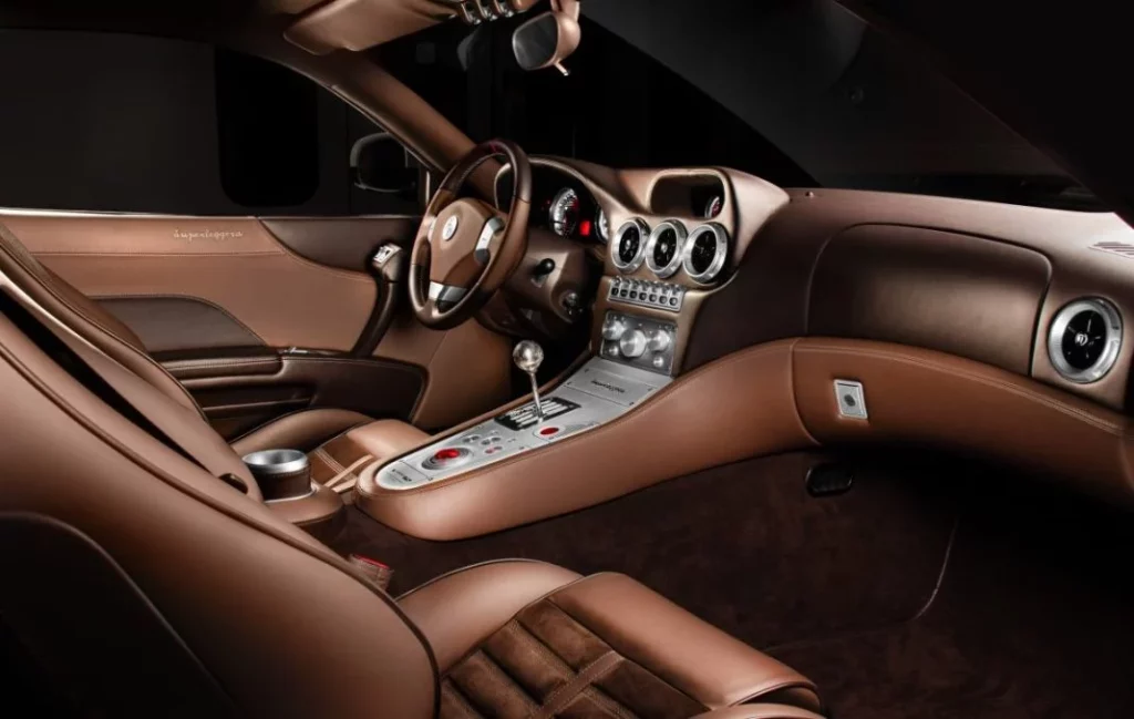 El Touring Superleggera Veloce12 estará presente en Retromobile 2025 9 Motor16 Interni DashBoard 1200x761 1 Motor16