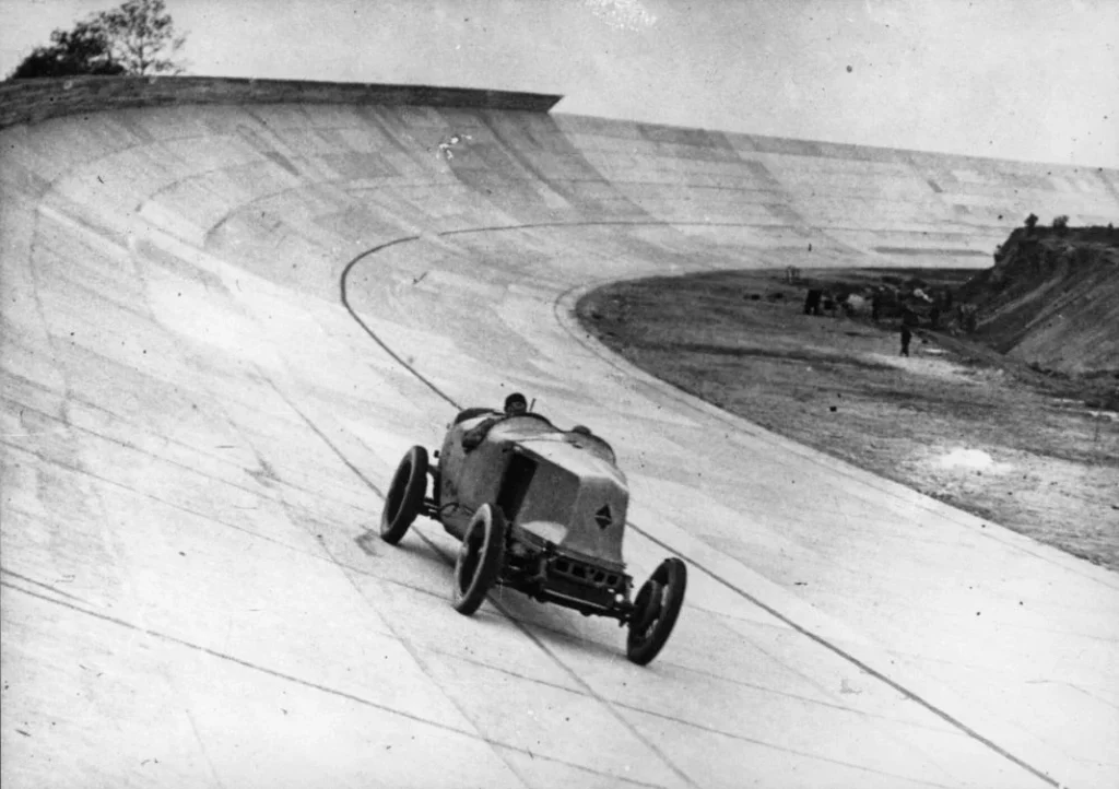 Se llama Renault Filante Record 2025 y no es precisamente una maqueta estática 26 Motor16 Renault Filante Record 2025 7 Motor16