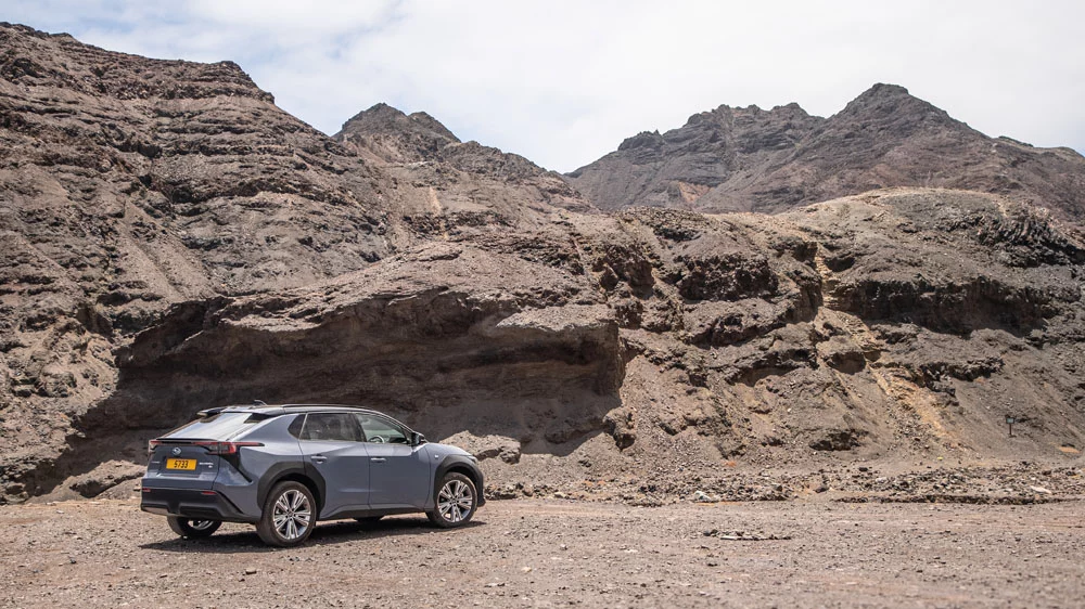 Subaru electrifica la isla habitada más remota del mundo 9 Motor16 SUBARU SOLTERRA ISLA SANTA ELENA30 Motor16