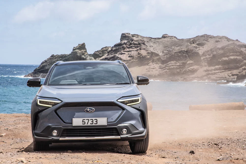 Subaru electrifica la isla habitada más remota del mundo 11 Motor16 SUBARU SOLTERRA ISLA SANTA ELENA32 Motor16