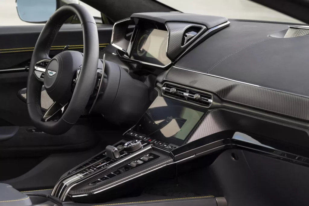 La pieza de Aliexpress que hará pasar por el taller a 1.452 Aston Martin de cientos de miles de euros 2 Motor16 La solución que ofrece Aston Martín