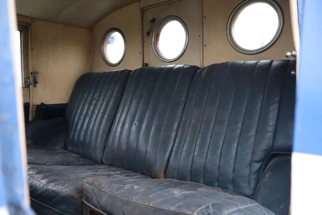 La curiosa historia del coche yate, el inventor del bikini y el carrocero del Tiburón 22 Motor16 coche yate Packard Super Eight Yacht REARD 18 Motor16
