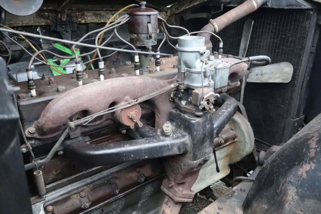La curiosa historia del coche yate, el inventor del bikini y el carrocero del Tiburón 20 Motor16 coche yate Packard Super Eight Yacht REARD 20 Motor16