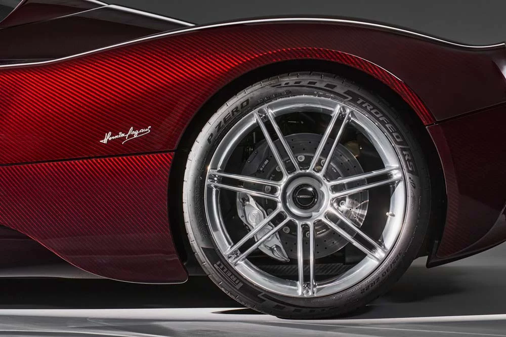 Pirelli ya cuenta con neumáticos que 'hablan' y actúan en la electrónica del coche 10 Motor16 fotos neumaticos Pirelli 4 Motor16