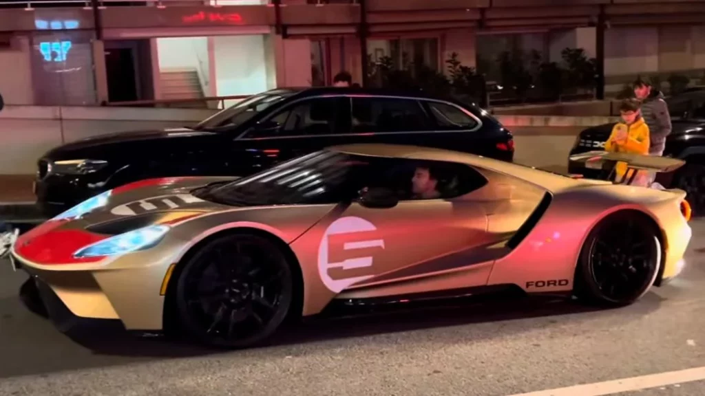 Fernando Alonso, Flavio Briatore y un Ford de dos millones: De aquí no puede salir nada bueno 1 Motor16 ¿Qué características tiene el Ford GT de Fernando Alonso?