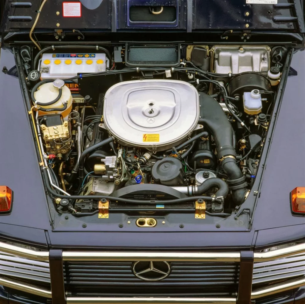 45 años de Mercedes Clase G: La llegada del V8 12 Motor16 mercedes clase g 500 ge 1993 1 Motor16